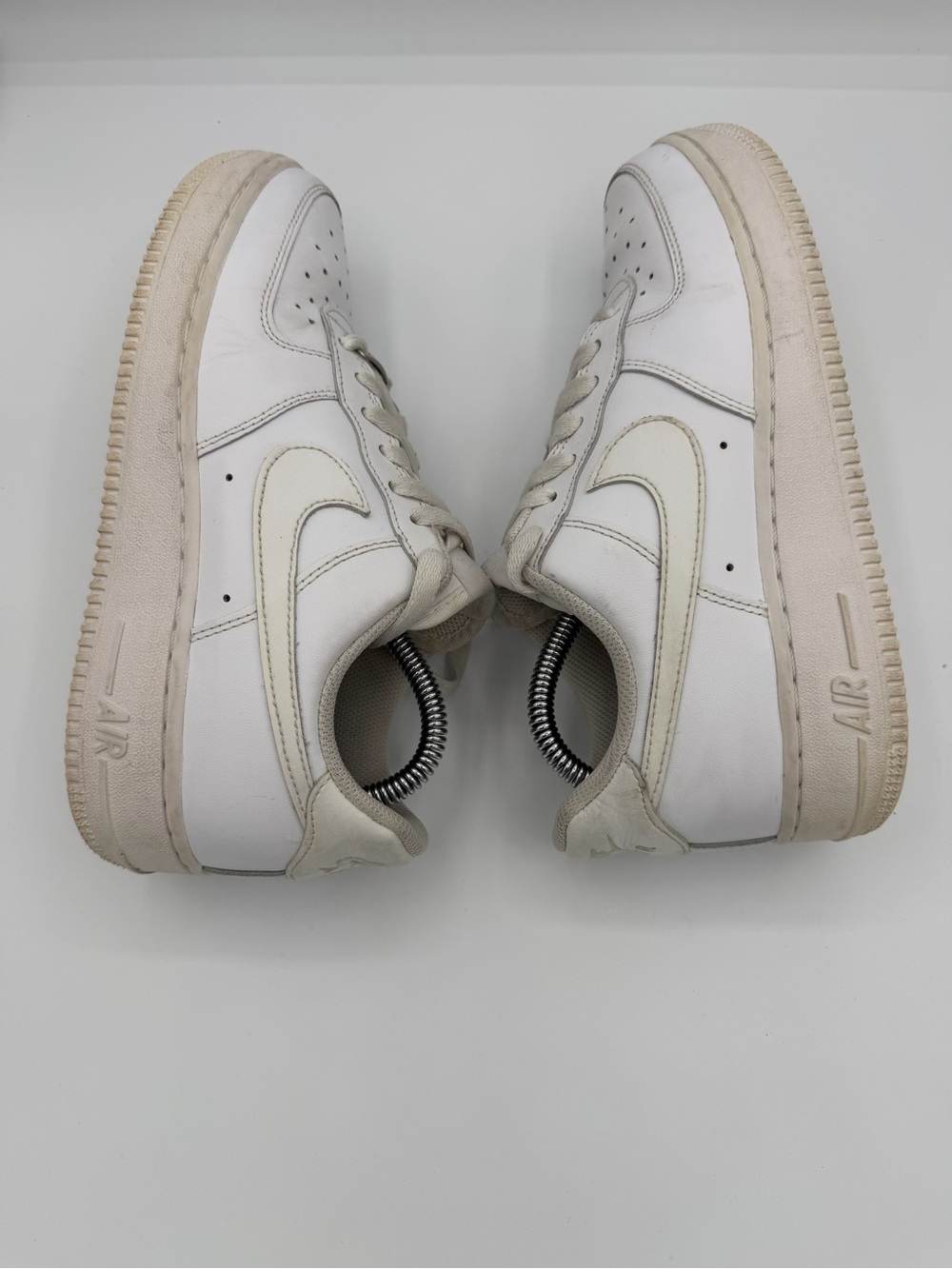 Nike Air Force 1 ’07 Triple White DD8959-100 Womens Size 8 Low Top Sneakers - Picture 7 of 8